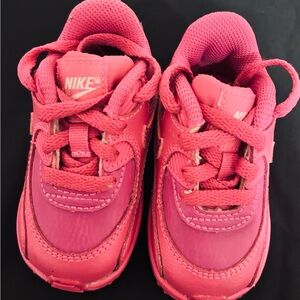 Like New Nike Air Max 90 Laser Fuchsia Size 4C -Baby/Toddler